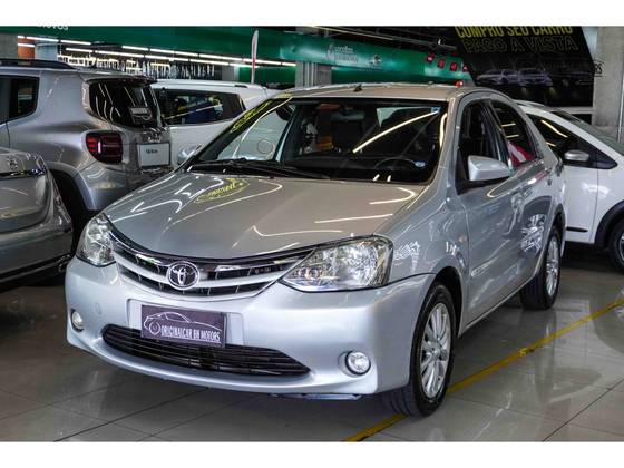 TOYOTA ETIOS 1.5 XLS 16V FLEX 4P MANUAL TOYOTA ETIOS 1.5 XLS 16V FLEX 4P MANUAL